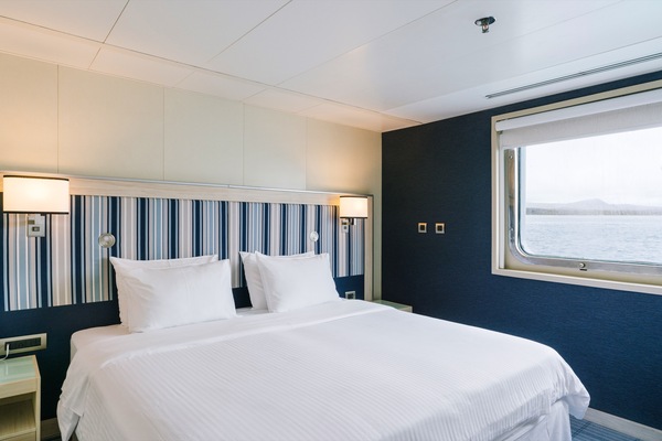 HX Hurtigruten Expeditions, Explorer Family Cabin, Credit - Clara Tuma 2.JPG